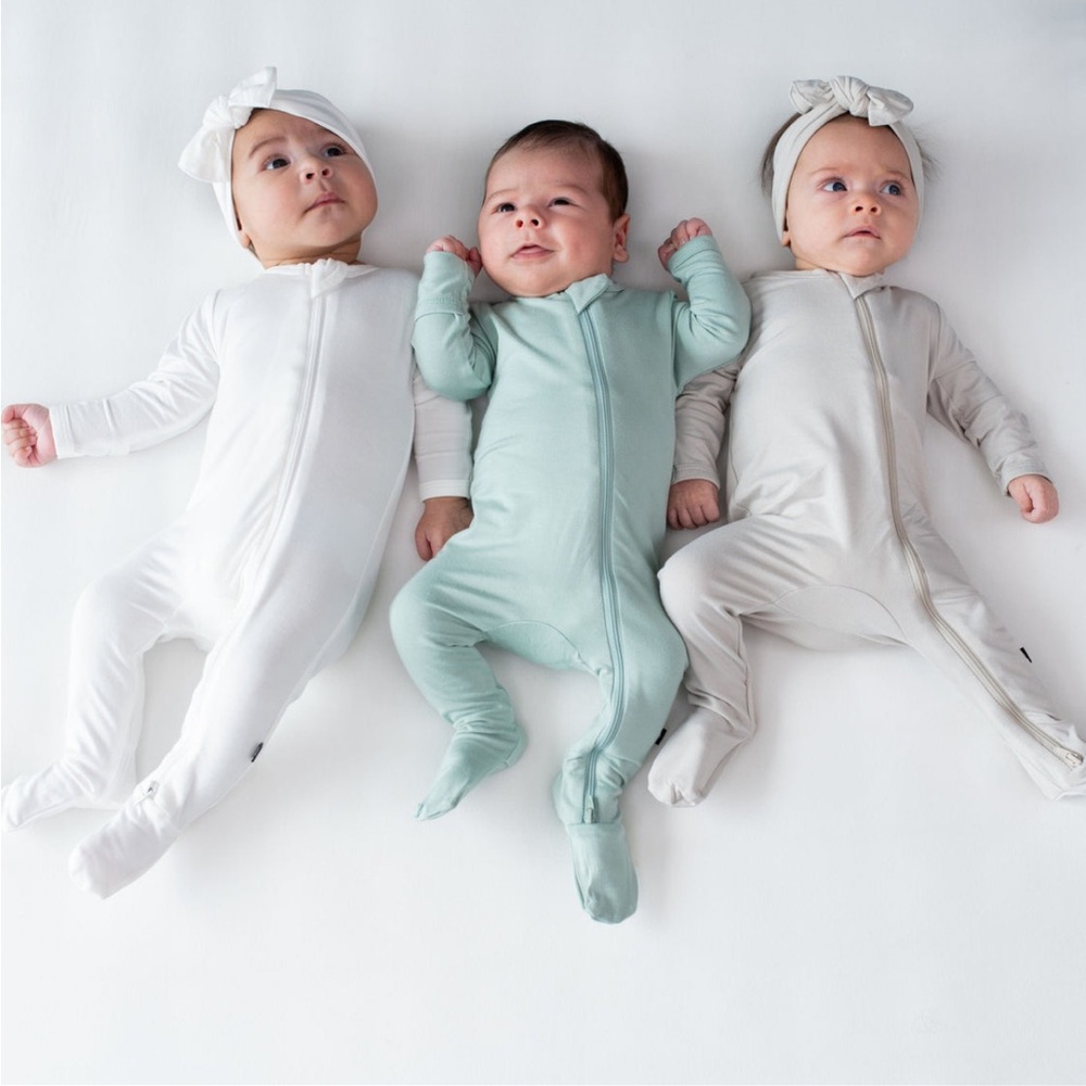 Kyte baby sacks and footies (NB and 0-3 months) bundle (4)